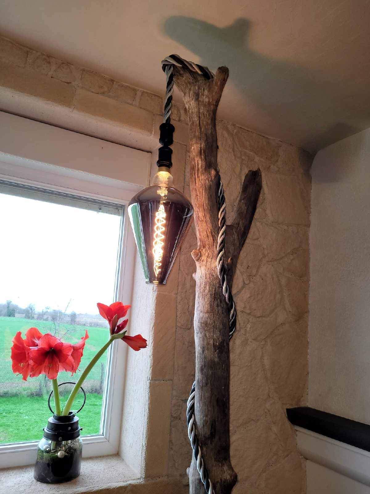 Bois et ampoule de la lampe Éclosion XXL